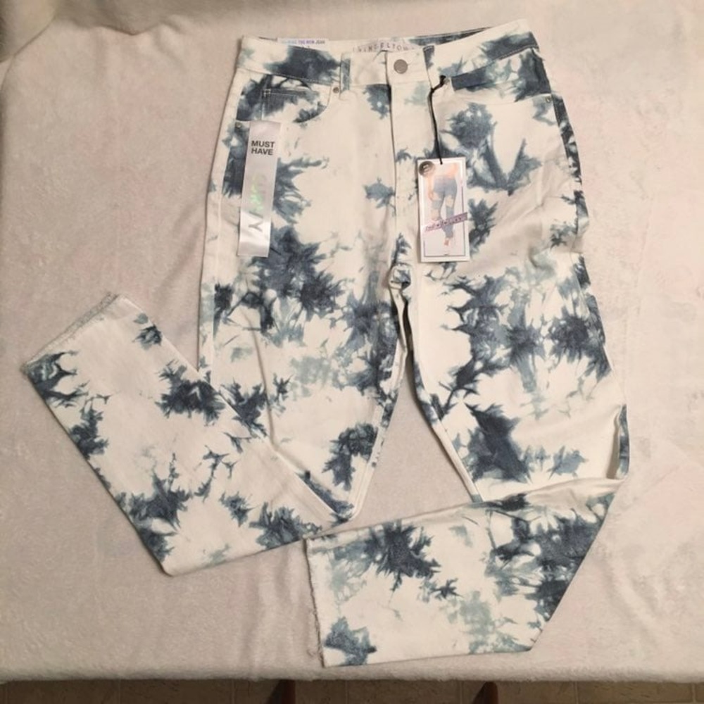 Tinseltown Mom Jeans Womens 5/27 Blue White New Tie Dye Curvy High Rise Raw Hem